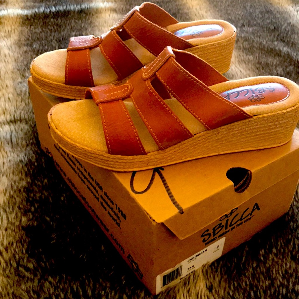 Women hand made sandals size 9